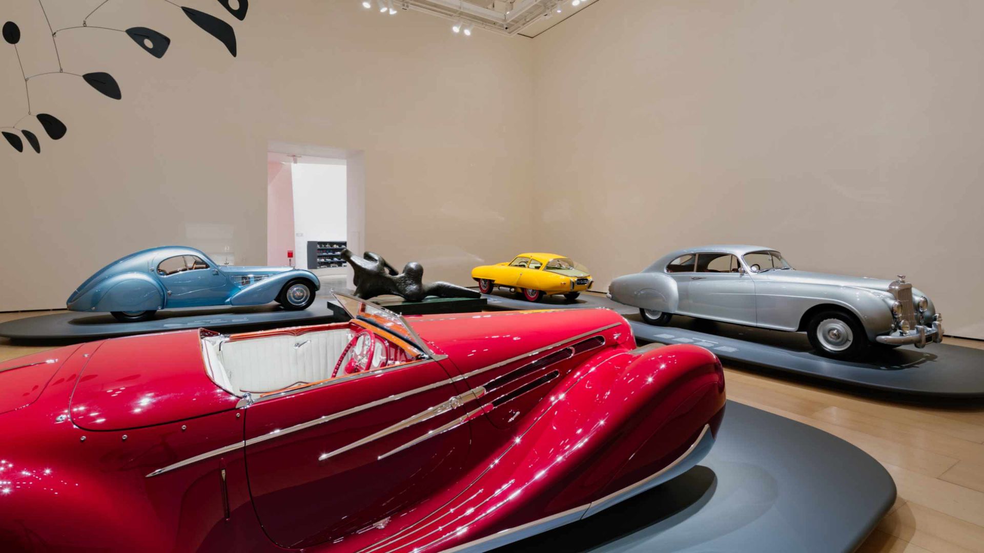 Motion. Autos, Art, Architecture