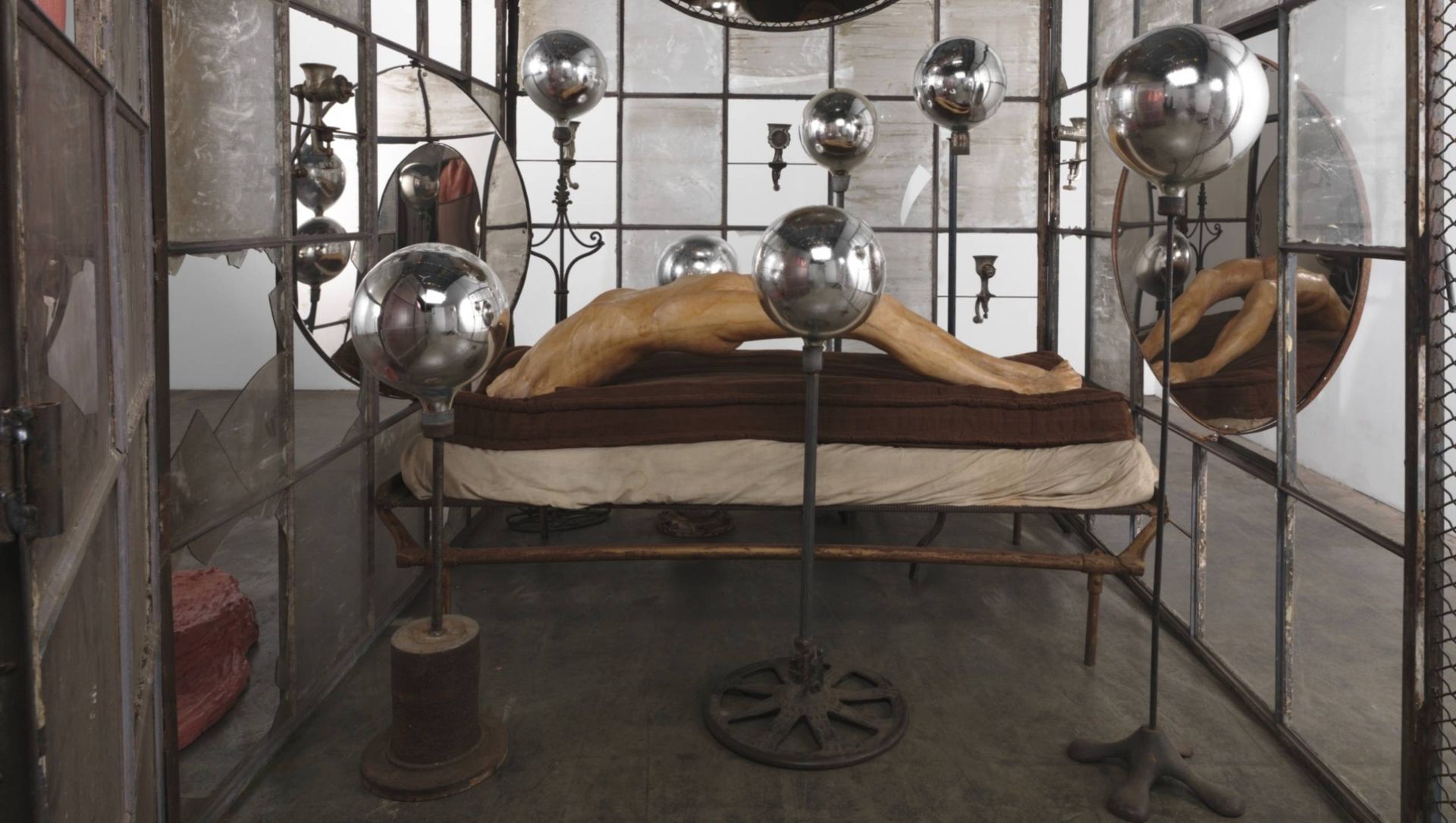 Louise Bourgeois. Estructuras de la existencia: las Celdas 