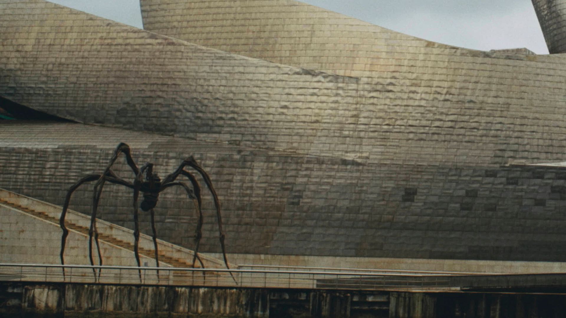 Louise Bourgeois ft. Leticia Dolera