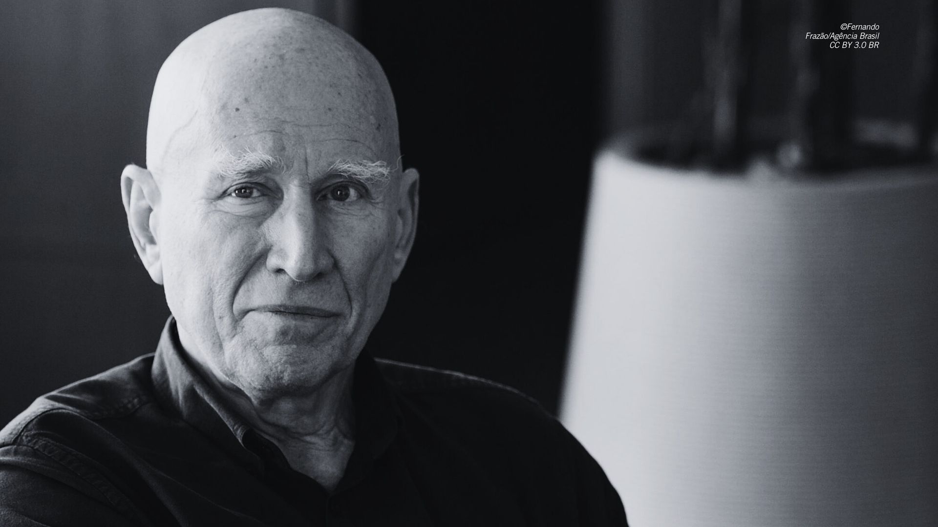 Sebastião Salgado, el fotógrafo de la luz y la tierra
